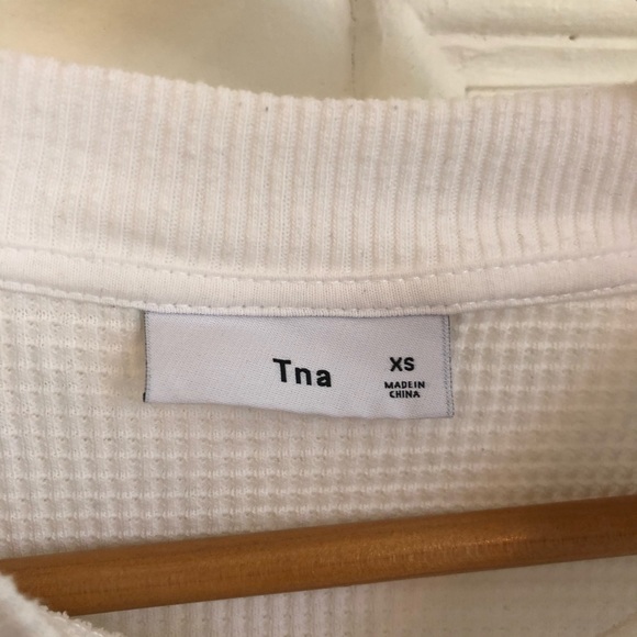 tna • ‘alana’ cropped thermal white - Picture 6 of 7